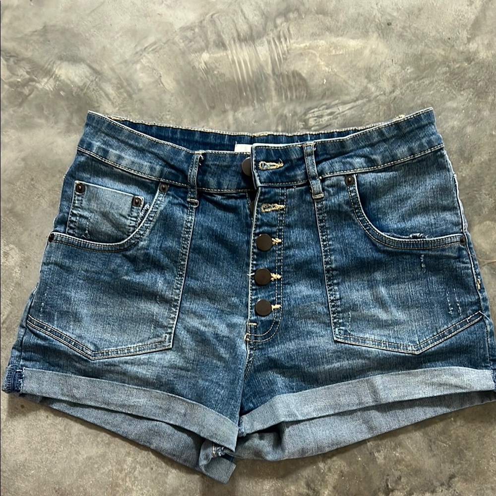 JuniorsHigh-Waisted Jean Shorts Size 11/12